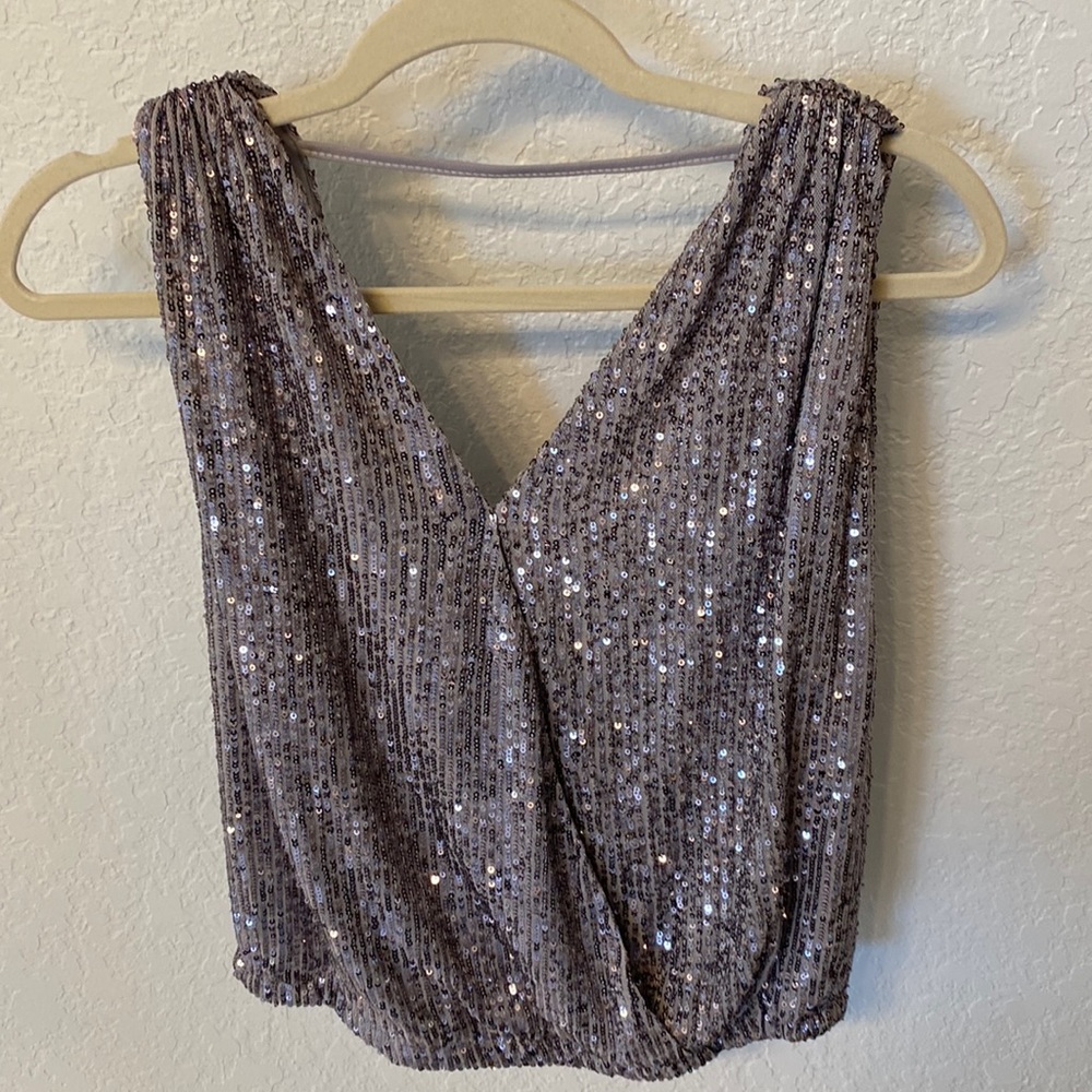 Sequins top, open back